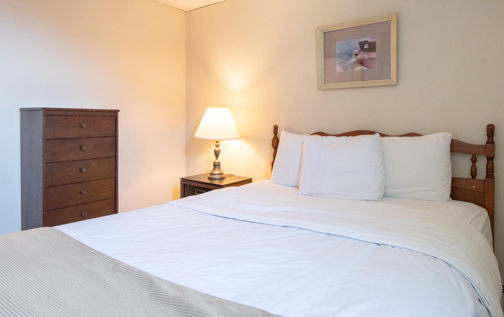 Canadas Best Value Inn & Suites סאמרסייד מראה חיצוני תמונה